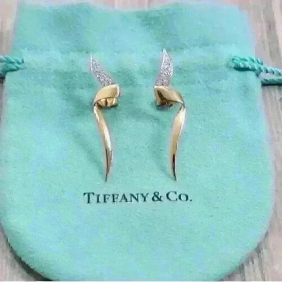 Tiffany & Co Paloma Picasso 18kt Gold Vintage Chrysalis Diamond Earrings - Picture 1 of 12